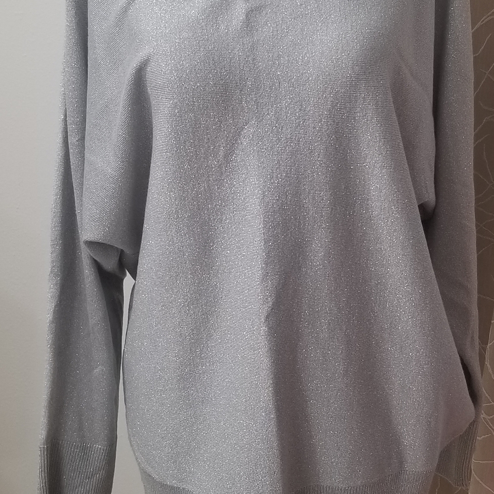 Brand new gray top size L - Picture 6 of 14